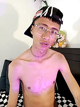 Snapshot of codysmith chatting on 03/02/25, 04:07 codysmith online show from 03/02/25, 04:07