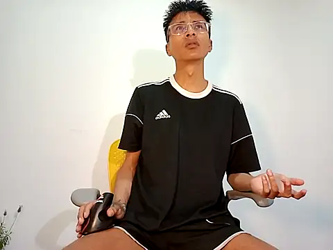 Snapshot of codysmith chatting on 03/21/25, 02:07 codysmith online show from 03/21/25, 02:07