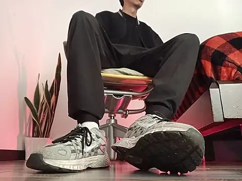 Snapshot of codysmith chatting on 10/20/25, 01:11 codysmith online show from 10/20/25, 01:11