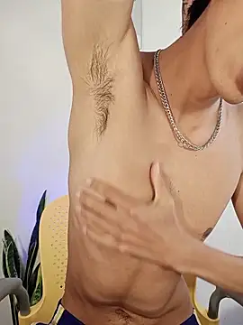 Snapshot of codysmith chatting on 11/26/25, 05:03 codysmith online show from 11/26/25, 05:03