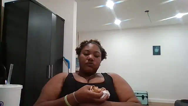 Snapshot of Kbaby337 chatting on 11/25/25, 08:36 Kbaby337 online show from 11/25/25, 08:36