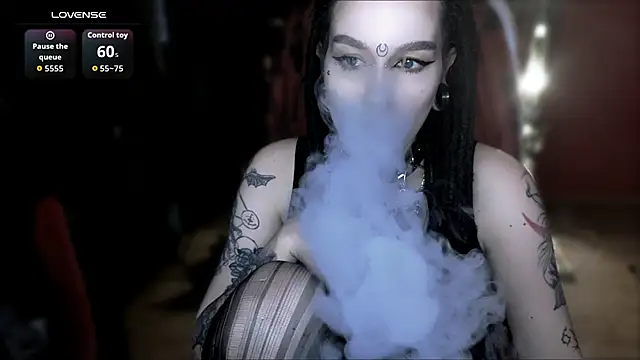 Snapshot of alexx_succubus chatting on 04/18/26, 10:32 alexx succubus online show from 04/18/26, 10:32