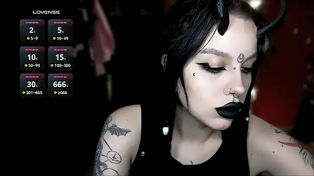 Snapshot of alexx_succubus chatting on 05/24/26, 04:17 alexx succubus online show from 05/24/26, 04:17
