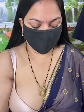 FlatVincy4 online show from 11/11/25, 03:39