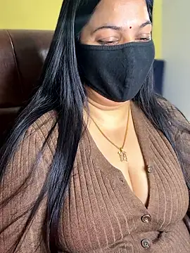 FlatVincy4 online show from 12/18/25, 04:13