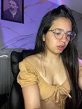 Rosita forever  online show from 10/28/25, 03:14