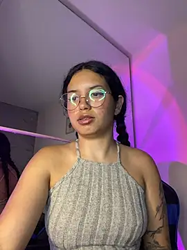 Rosita forever  online show from 04/15/26, 01:56