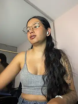 Snapshot of Rosita_forever_ chatting on 06/24/26, 05:12 Rosita forever online show from 06/24/26, 05:12