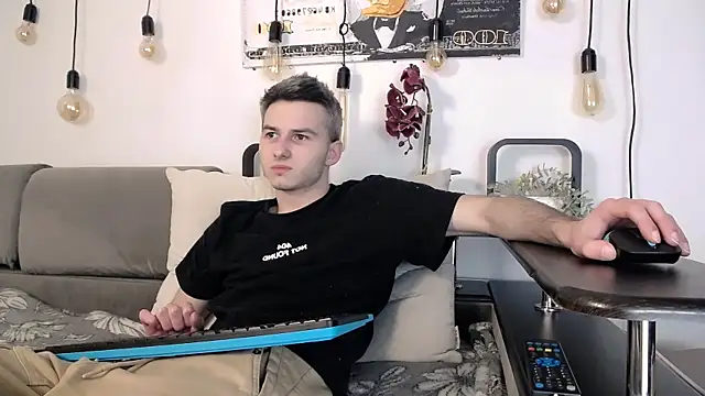 Devin Jay online show from 03/19/25, 07:40