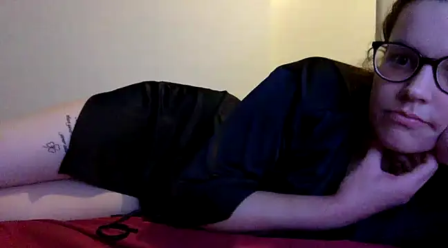 LolaGuess online show from 02/09/25, 05:54