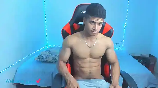 Snapshot of oliver_thompsson7 chatting on 12/28/24, 12:57 oliver thompsson7 online show from 12/28/24, 12:57