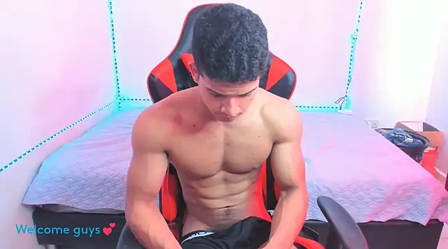 Snapshot of oliver_thompsson7 chatting on 01/07/25, 05:42 oliver thompsson7 online show from 01/07/25, 05:42