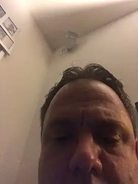 DauerAkt8069 online show from 12/25/24, 01:53
