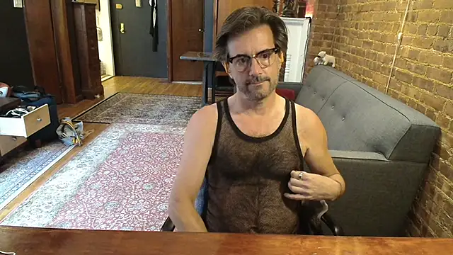 Snapshot of Johnny_Bottoms chatting on 06/22/26, 02:47 Johnny Bottoms online show from 06/22/26, 02:47