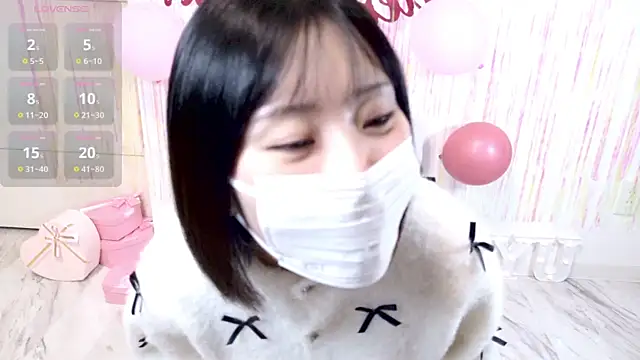 Snapshot of UYU_man chatting on 02/14/25, 11:53 UYU man online show from 02/14/25, 11:53