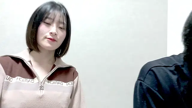 Snapshot of UYU_man chatting on 03/11/25, 02:40 UYU man online show from 03/11/25, 02:40