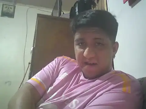 Snapshot of manolo666hot chatting on 03/06/26, 09:11 manolo666hot online show from 03/06/26, 09:11