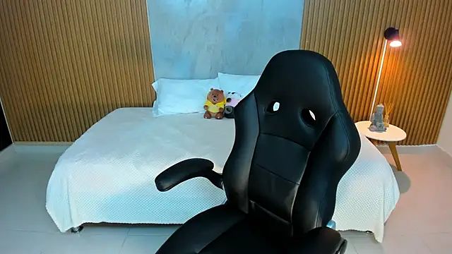 martina roldam online show from 11/05/25, 09:48