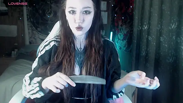 chloe crystall killer online show from 05/08/26, 05:35