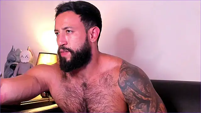 BradLeon  online show from 11/24/25, 06:40