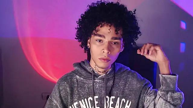 Snapshot of seven7xis chatting on 01/25/25, 05:40 seven7xis online show from 01/25/25, 05:40