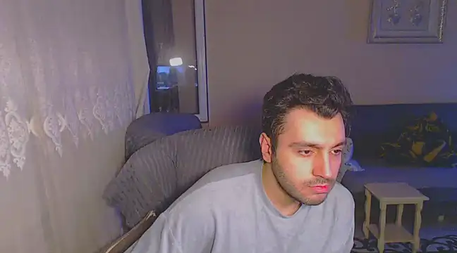 handsomeee04 online show from 02/16/25, 04:31