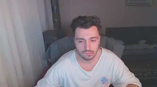 handsomeee04 online show from 03/10/25, 02:17