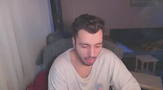 handsomeee04 online show from 03/10/25, 09:51