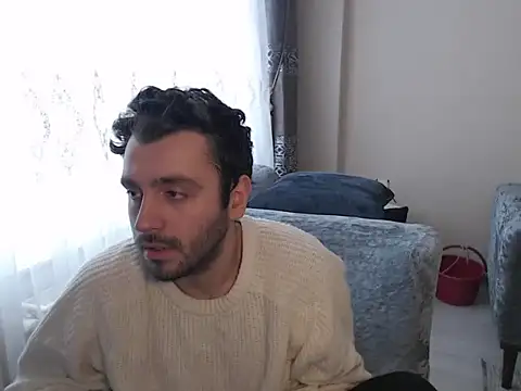 handsomeee04 online show from 04/18/26, 03:05