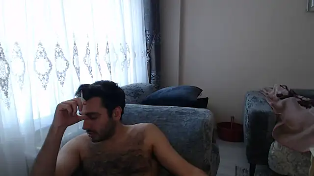 handsomeee04 online show from 04/26/26, 03:59