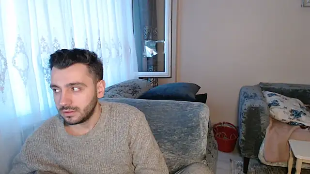 handsomeee04 online show from 04/28/26, 04:56