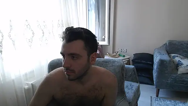 handsomeee04 online show from 05/11/26, 11:27