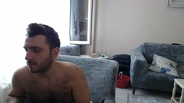 handsomeee04 online show from 05/12/26, 11:29