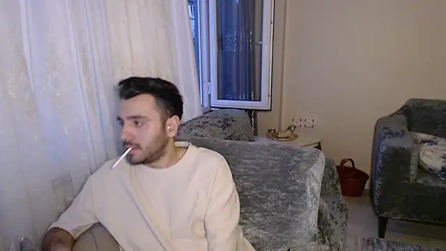 handsomeee04 online show from 05/16/26, 12:29