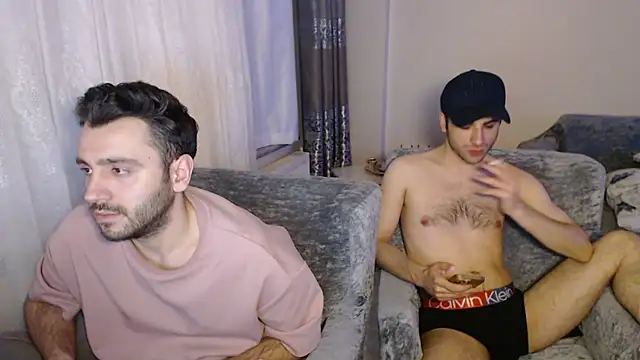 handsomeee04 online show from 05/18/26, 11:10