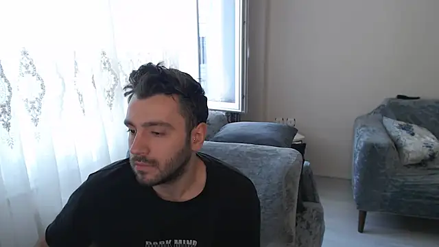 handsomeee04 online show from 05/19/26, 03:40