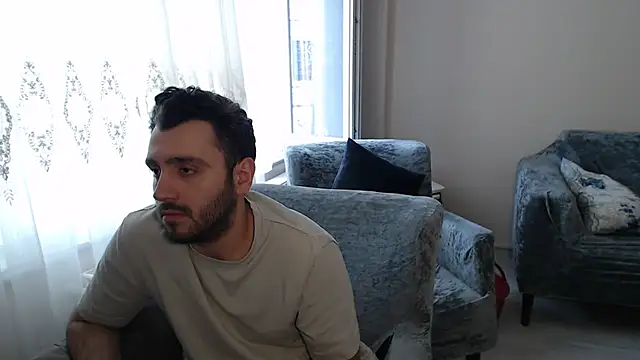 handsomeee04 online show from 05/20/26, 04:07