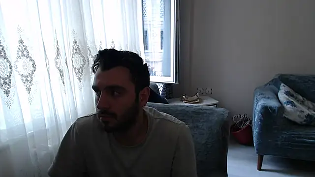 handsomeee04 online show from 05/21/26, 12:45