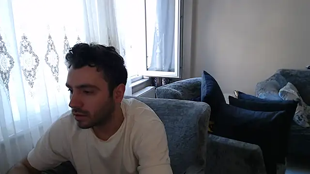 handsomeee04 online show from 05/25/26, 02:45
