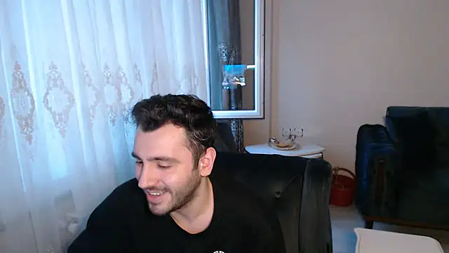 handsomeee04 online show from 05/27/26, 05:32
