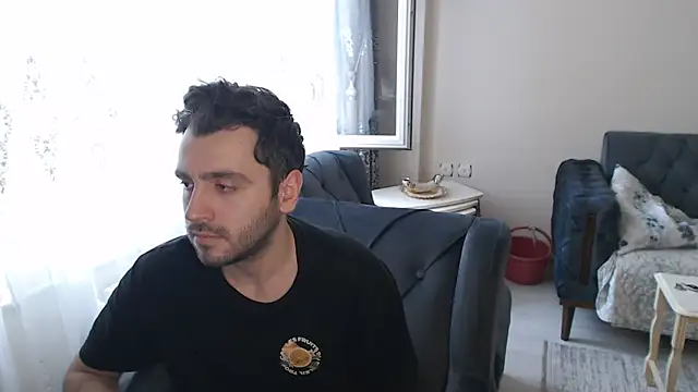 handsomeee04 online show from 05/28/26, 03:09