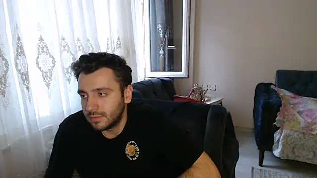 handsomeee04 online show from 05/29/26, 03:48