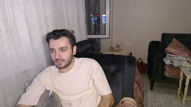 handsomeee04 online show from 05/31/26, 06:09
