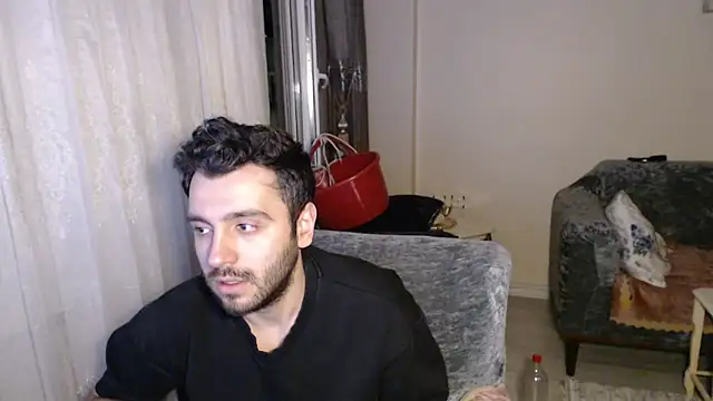 handsomeee04 online show from 06/05/26, 06:35