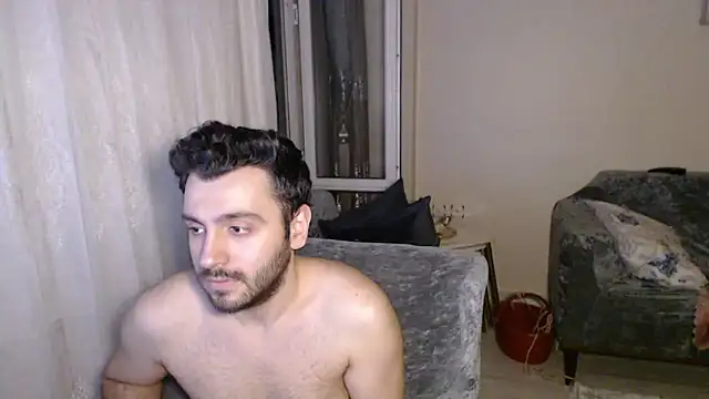 handsomeee04 online show from 06/06/26, 07:07