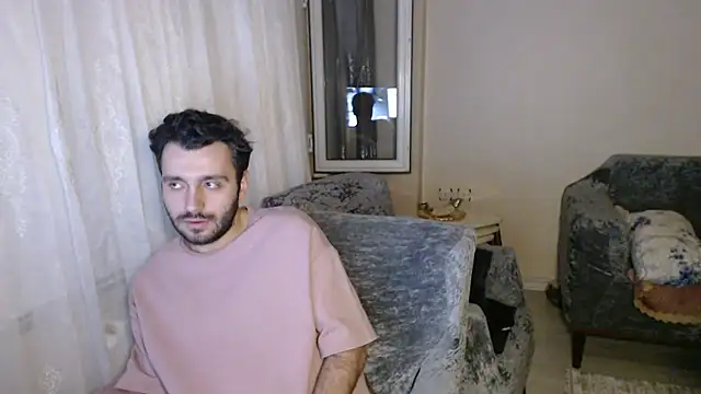 handsomeee04 online show from 06/10/26, 01:39