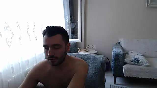 handsomeee04 online show from 06/18/26, 12:20