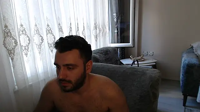 handsomeee04 online show from 06/24/26, 04:11