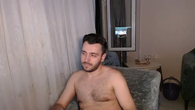handsomeee04 online show from 07/01/26, 10:20