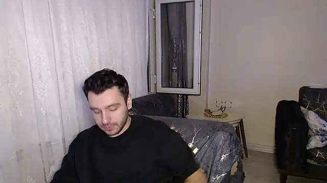handsomeee04 online show from 07/13/26, 01:19